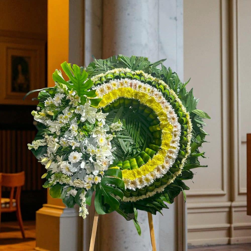 Corona Funebre Consuelo Divino