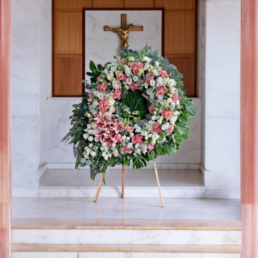 Corona Funebre Tributo Acapulco en Tripié