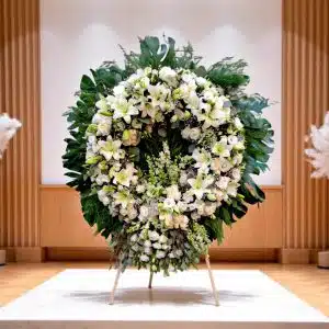 Corona Funebre Tributo Blanco de Luz en Tripié