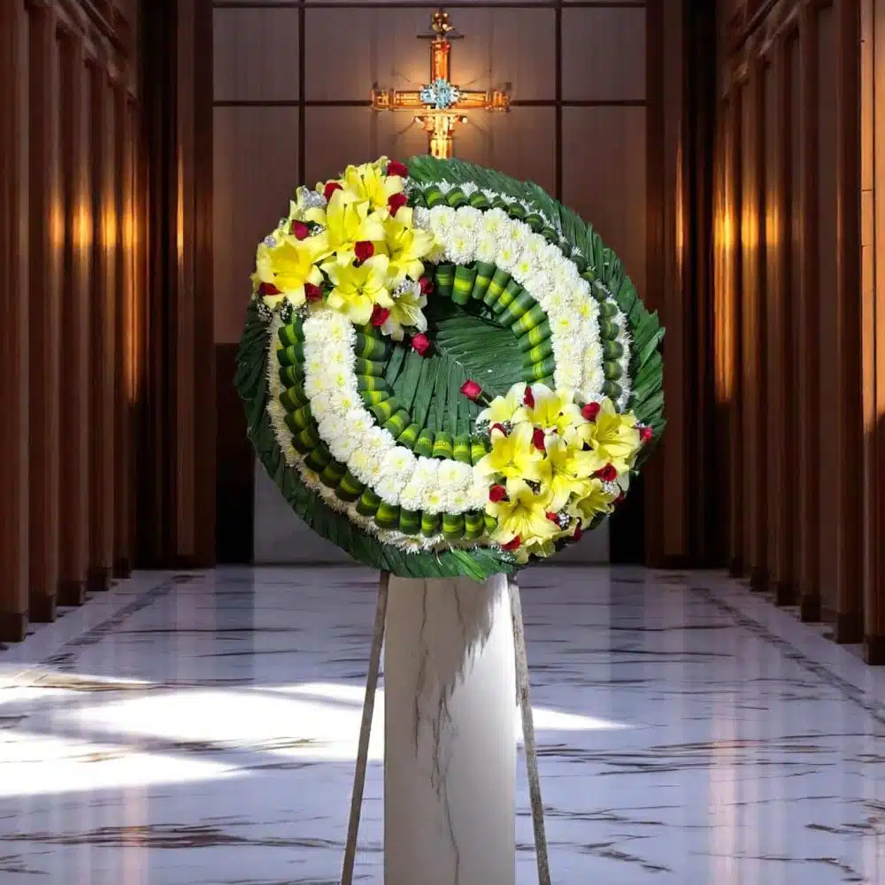 Corona Fúnebre Premium, Doble Copete de Casa Blanca y Rosas