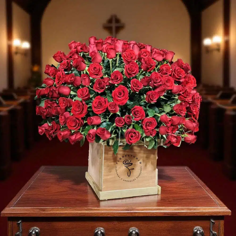 Caja con 120 Rosas Rojas, Homenaje de Amor Eterno