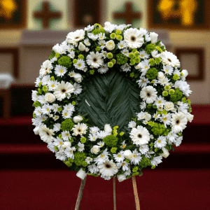 Corona Fúnebre Premium en Tripié – Luz y Resurrección Eterna