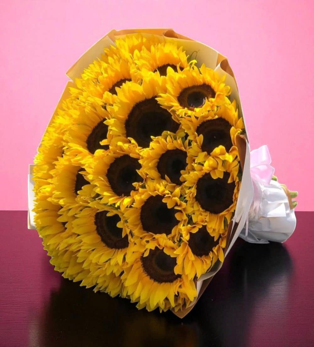 Ramo de 40 Girasoles 🌻 !!No olvides pedir el tuyo!!Entregas en toda la ZMG 🚚Pedidos a WhatsApp (1)